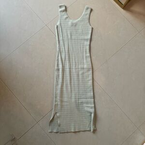 Green midi bodycon dress